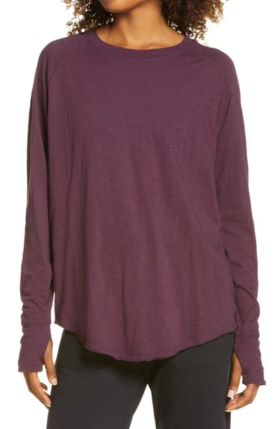 Shop Zella Relaxed Long Sleeve T-shirt In Purple Claret
