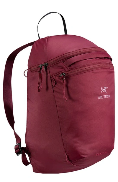 Shop Arc'teryx Index 15 Backpack In Dark Dakini