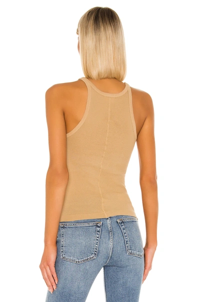 Re/done Ribbed Scoop-neck Fitted Tank In Sand