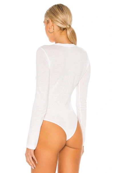 Shop Re/done X Hanes Long Sleeve Bodysuit In Optic White
