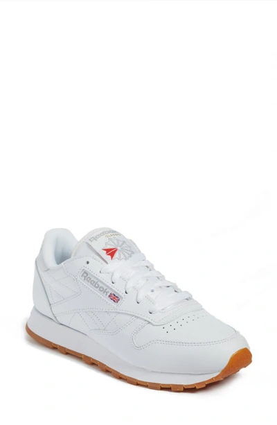 Shop Gucci Classic Leather Sneaker In Us-white/ Gum