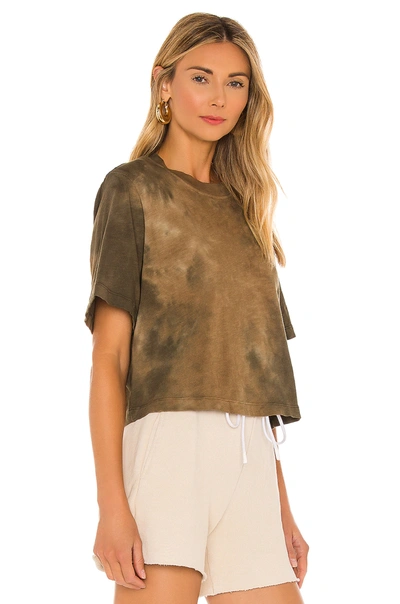 Shop Cotton Citizen The Tokyo Crop Tee In Toffee Haze