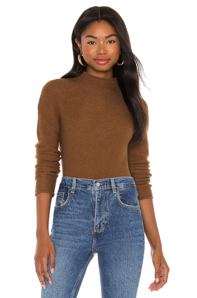Shop Theory Seamless Cashmere Turtleneck In Nutmeg