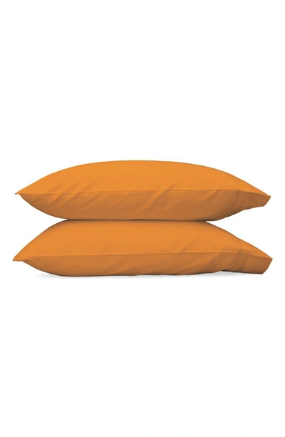 Shop Matouk Nocturne 600 Thread Count Set Of 2 Pillowcases In Tangerine