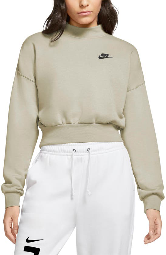 nike essential mock fleece