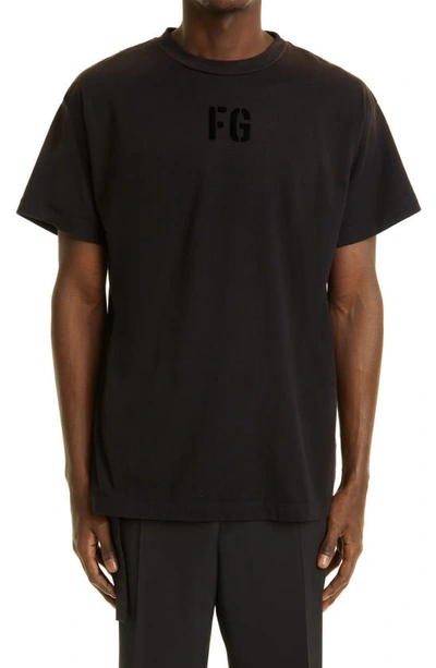 Shop Fear Of God Logo T-shirt In Vintage Black