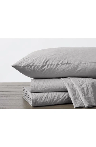 Shop Coyuchi Set Of 2 Organic Crinkled Percale Pillowcases In Pewter