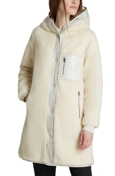 Shop Woolrich Elm Faux Shearling Water Resistant Reversible Parka In White Stone