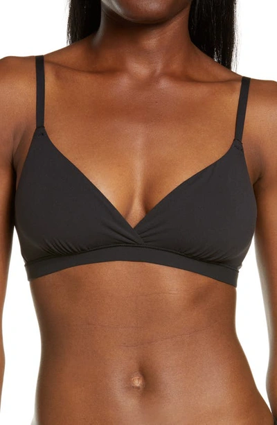Fits Everybody Crossover Bralette In Onyx