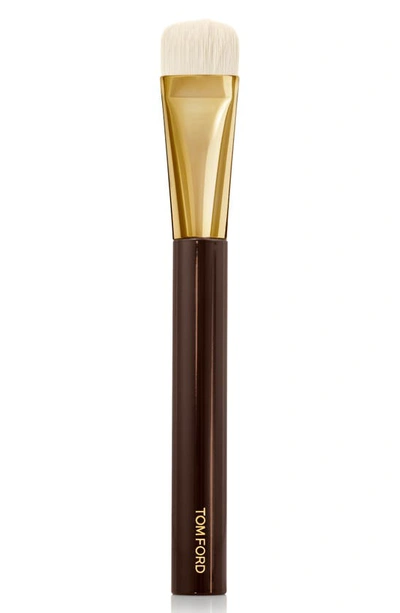 Shop Tom Ford #04 Shade And Illuminate Brush