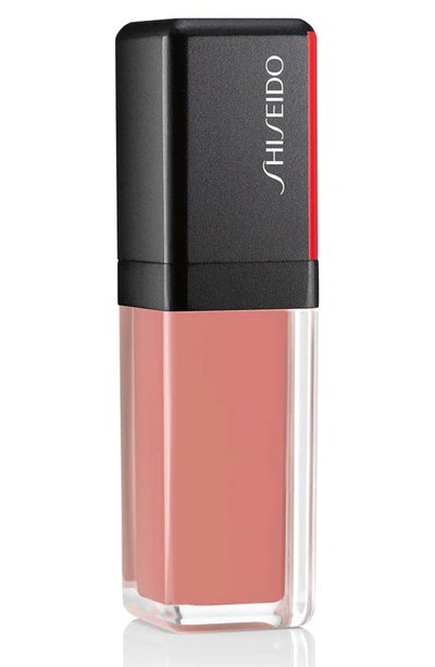 Shop Shiseido Lacquerink Lip Shine In Vinyl Nude