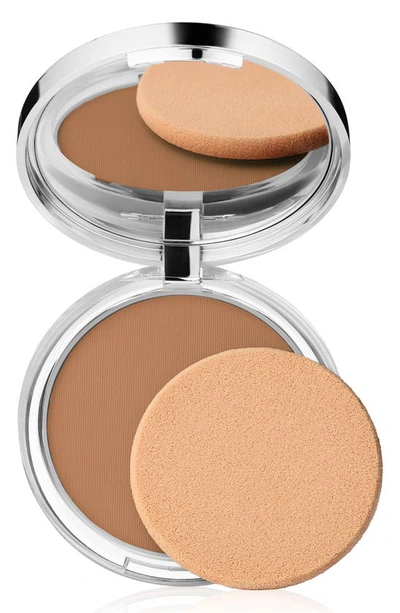 Shop Clinique Stay-matte Sheer Pressed Powder In Stay Nutmeg