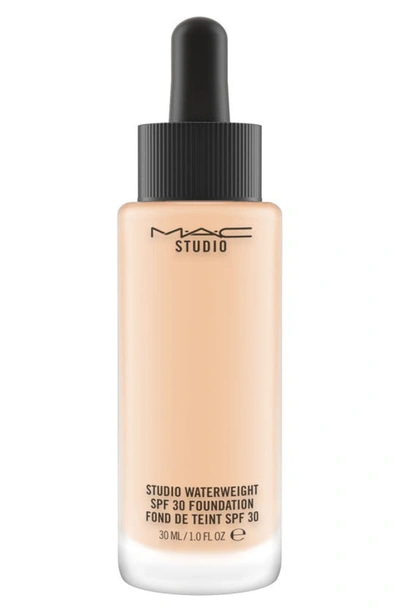 Shop Mac Cosmetics Studio Waterweight Spf 30 Foundation In Nc 20