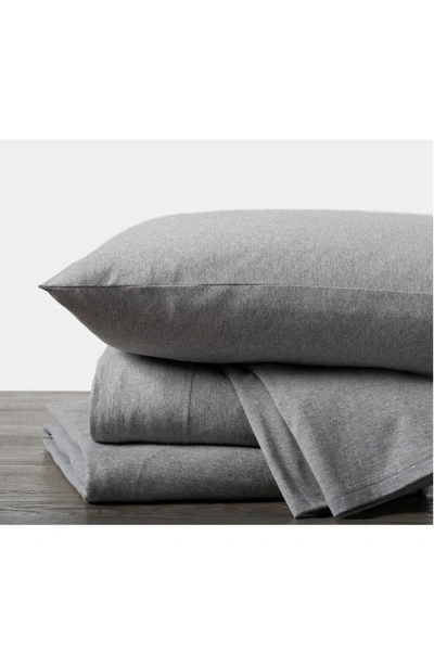 Shop Coyuchi Set Of 2 Organic Cotton Jersey Envelope Pillowcases In Gray Heather