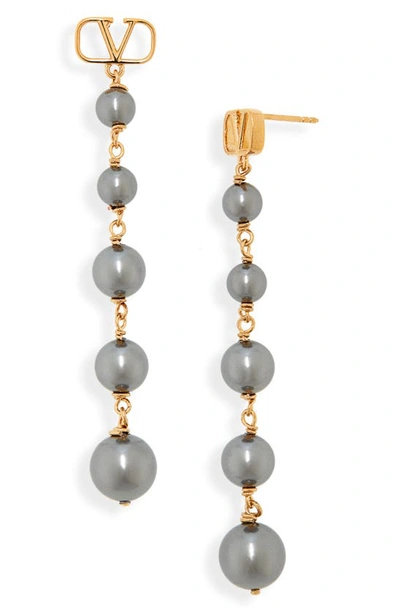 Shop Valentino Garavani Vlogo Imitation Pearl Linear Drop Earrings In Oro/ Grey