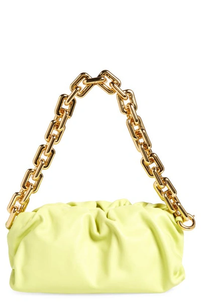 Shop Bottega Veneta The Chain Pouch Leather Shoulder Bag In Seagrass/ Gold