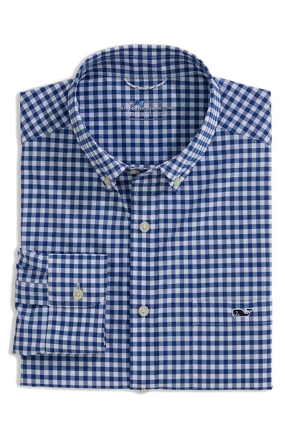 Shop Vineyard Vines On The Go Gingham Performance Button-down Shirt In Blue Bay