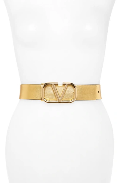 Shop Valentino Vlogo Buckle Metallic Leather Belt In Soft Gold/ Powder