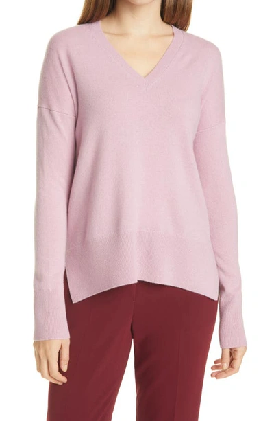 Shop Theory Karenia V-neck Cashmere Sweater In Dusty Pink