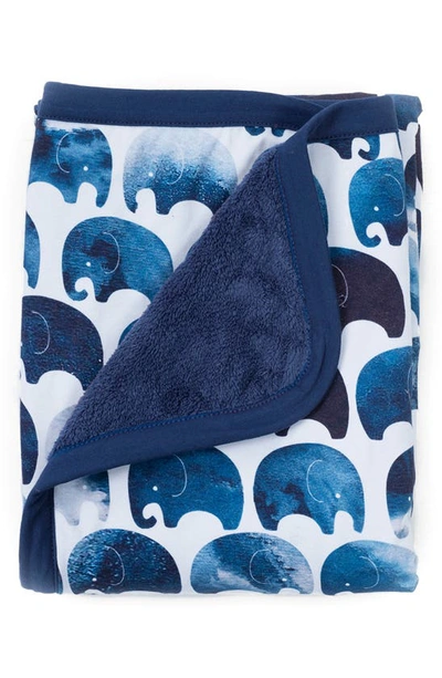 Shop Oilo Elefant Cuddle Blanket