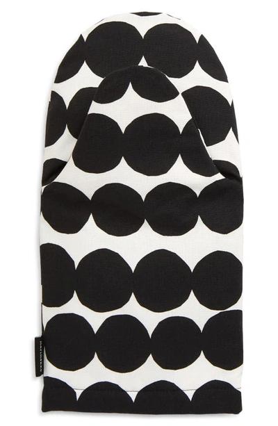 Shop Marimekko Rasymatto Oven Mitt In Black/white