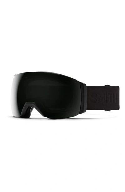 Shop Smith I/o Mag Xl 230mm Snow Goggles In Blackout/ Sun Black