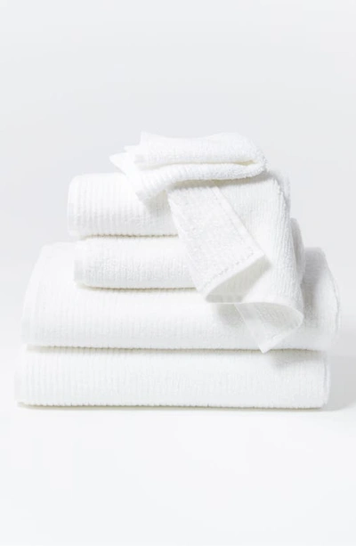 Shop Coyuchi Temescal Organic Cotton Bath Towel In Alpine White