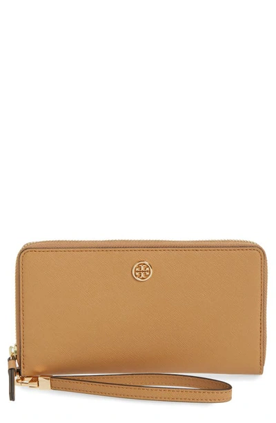 Shop Tory Burch Robinson Zip Leather Continental Wallet In Cardamom
