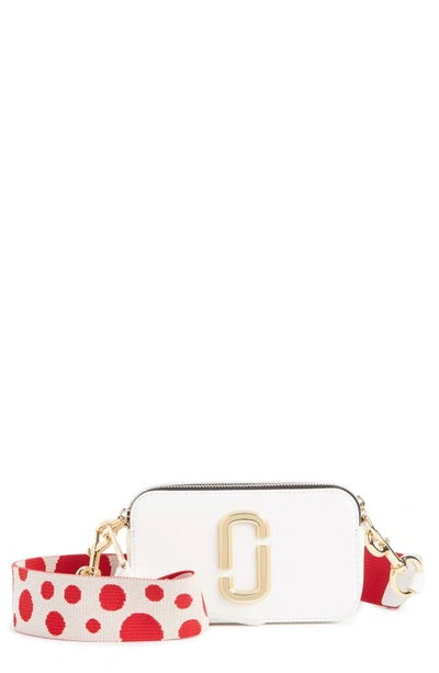 Shop The Marc Jacobs Snapshot Leather Crossbody Bag In Brilliant White