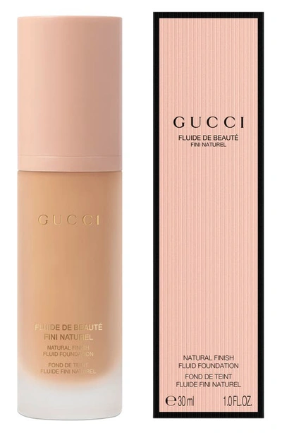 Shop Gucci Natural Finish Fluid Foundation In 220n