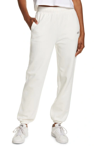 Alo Yoga Accolade Sweatpants In White