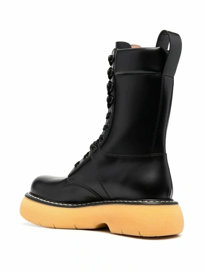 Shop Bottega Veneta Men's Black Leather Ankle Boots