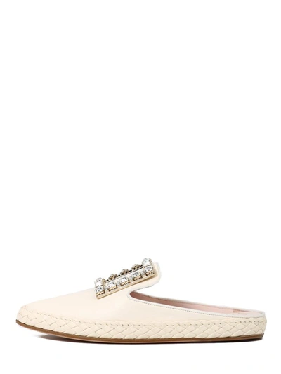 Shop Roger Vivier Mule Rv Lounge Strass Buckle In White