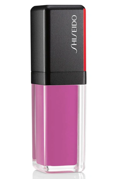 Shop Shiseido Lacquerink Lip Shine In Lilac Strobe