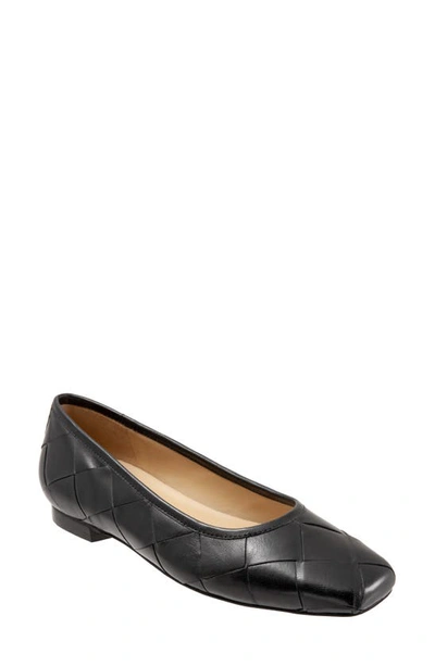 Shop Trotters Hanny Flat In Black Leather