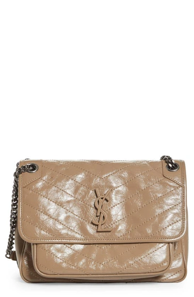 Shop Saint Laurent Medium Niki Matelasse Leather Shoulder Bag In Light Taupe
