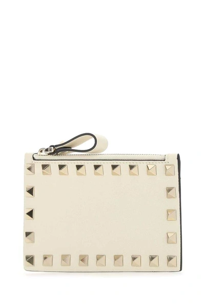 Shop Valentino Garavani Zipped Cardholder In White