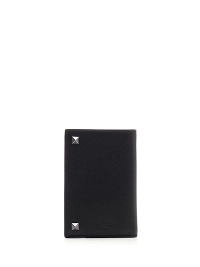 Shop Valentino Garavani Rockstud Cardholder In Black
