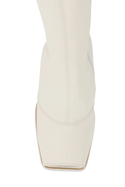 Shop Jacquemus Olive Knee In White