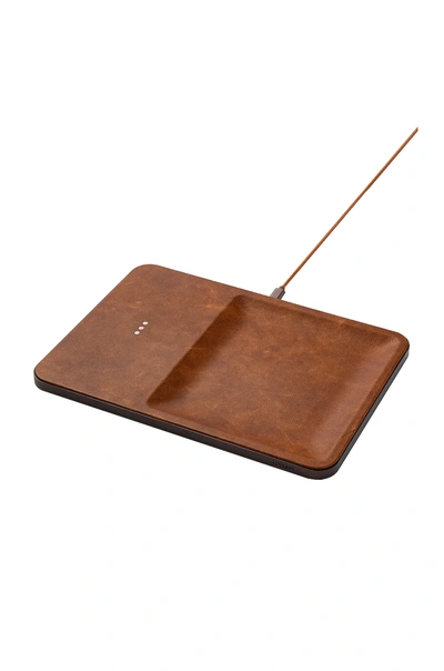 Courant Catch:3 Classics Wireless Charging Tray In Saddle