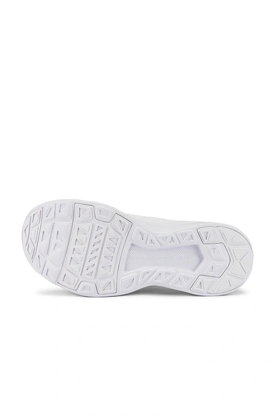 TECHLOOM BLISS 运动鞋 – 白色