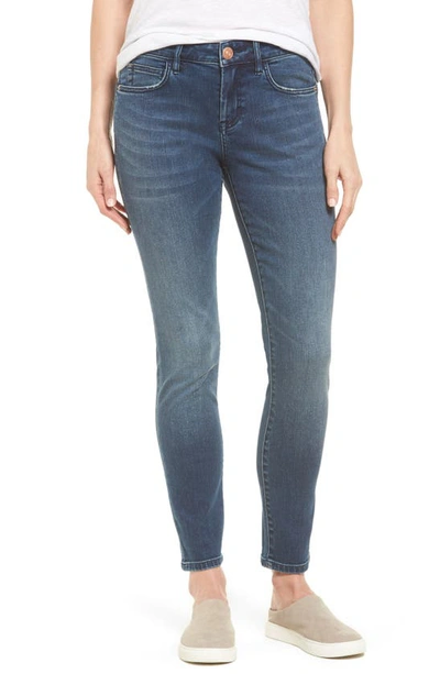 Shop Tommy Bahama Tema Stretch Skinny Jeans In Mid Sea Wash