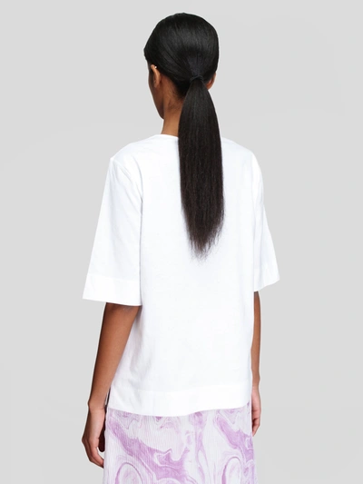 Shop Ganni T-shirt Twist In White