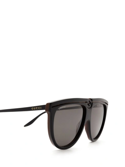 Shop Gucci Eyewear Flat In Black