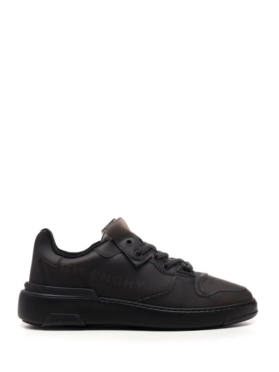 Shop Givenchy Wing Low In Black