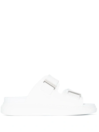 Alexander Mcqueen Hybrid Flatform Slide Sandals In Weiss