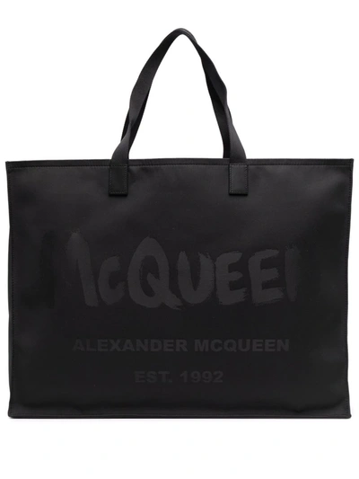 Shop Alexander Mcqueen Logo-print Tote Bag In Schwarz