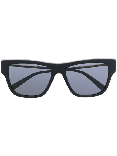 Shop Givenchy Cat-eye Frame Sunglasses In Schwarz