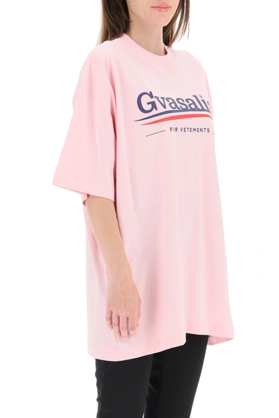 Shop Vetements T-shirt In Pink,blue,red