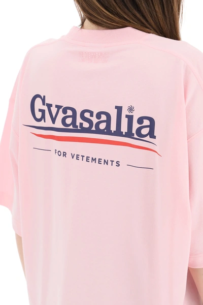 Shop Vetements T-shirt In Pink,blue,red